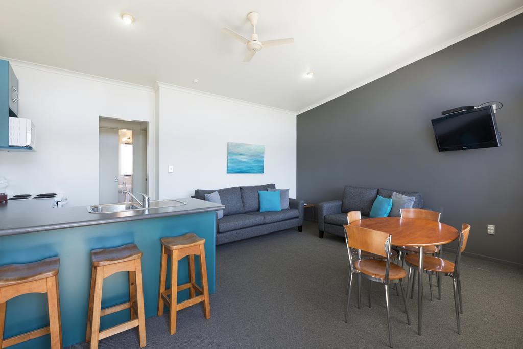 Beach House Motel Papamoa Eksteriør bilde